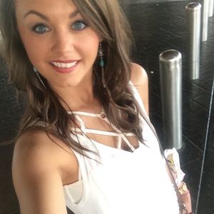 Meet your Posher, Brittany